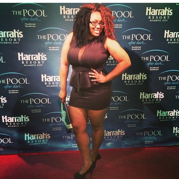 Arden B Dresses & Skirts - Arden B  Peplum Dress